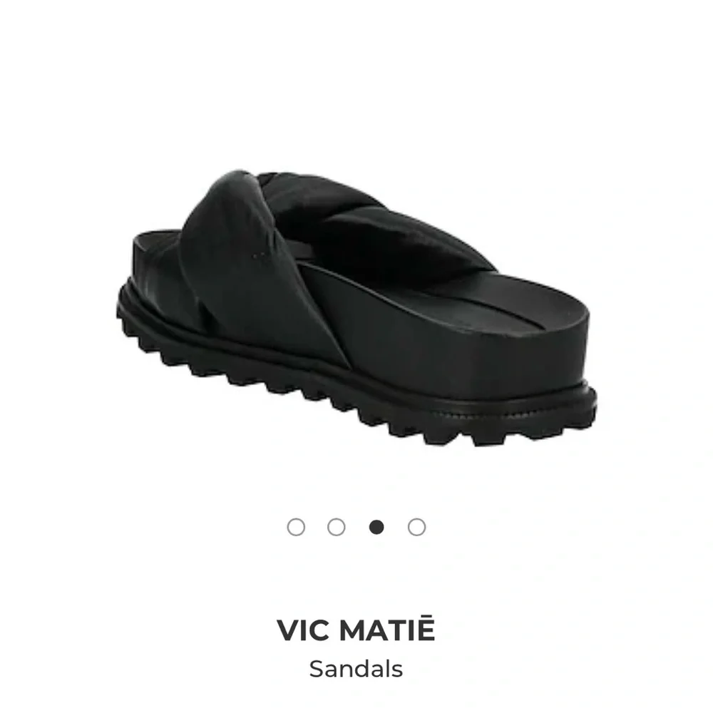 Vic Matie quality black